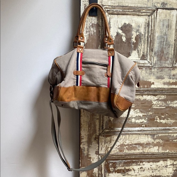 European Duffel Bag, Classic Design by El Ganso - Picture 1 of 5